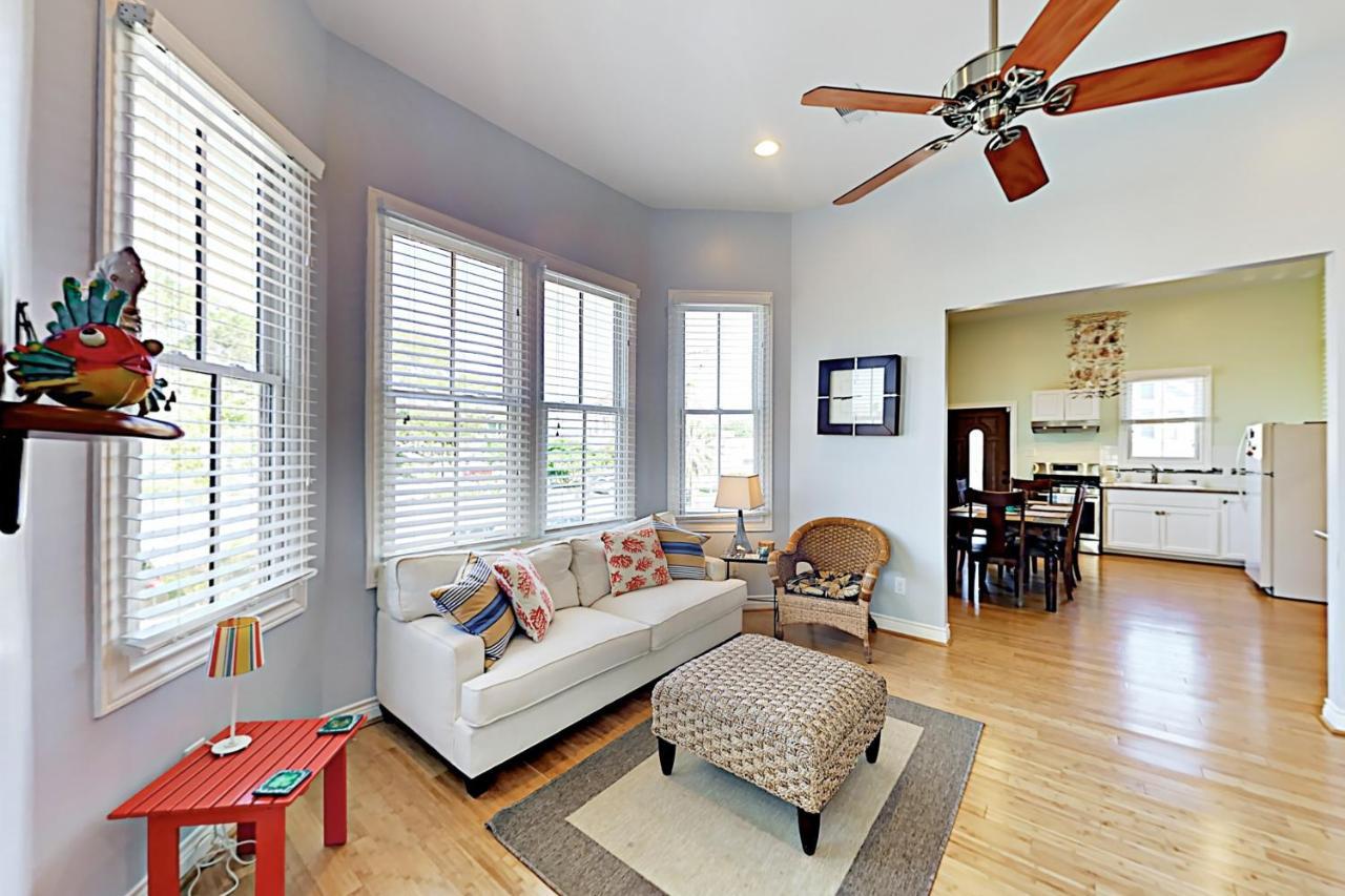 Apartamento Under The Avenue Galveston Exterior foto